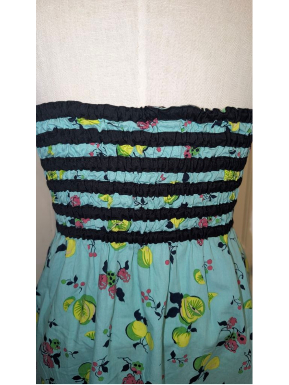 vintage Betsey Johnson fruit print Halter Dress 10 - Picture 9 of 13
